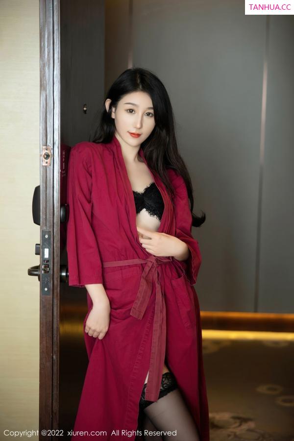 微微酱  [XiuRen]高清写真图 2022.09.22 No.5624 薇薇酱第7张图片